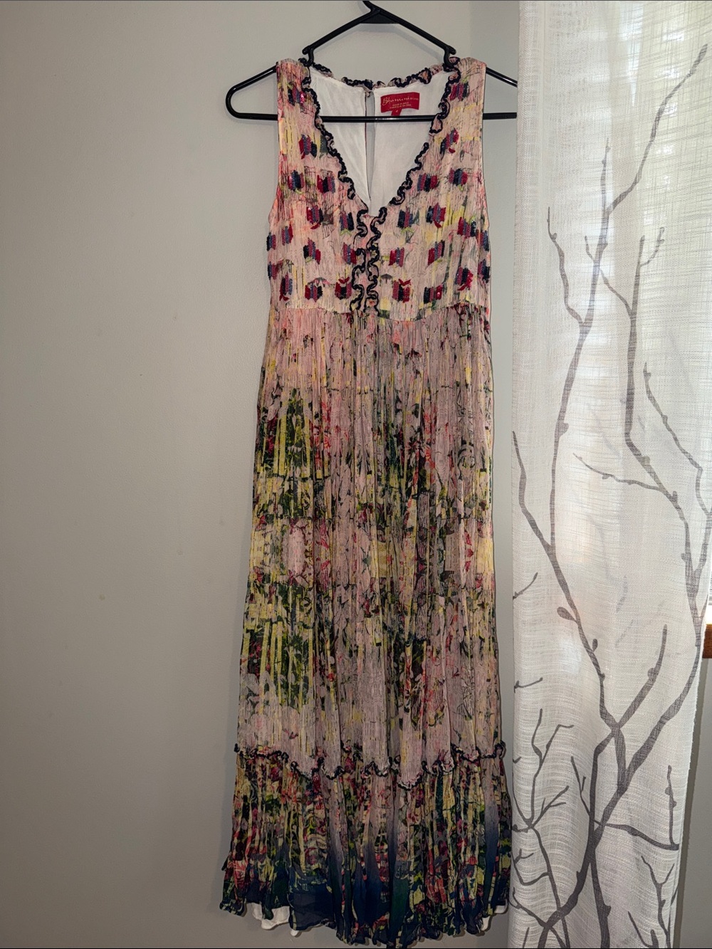 Sleeveless Floral Pleated Maxi Dress in Pink Multi
